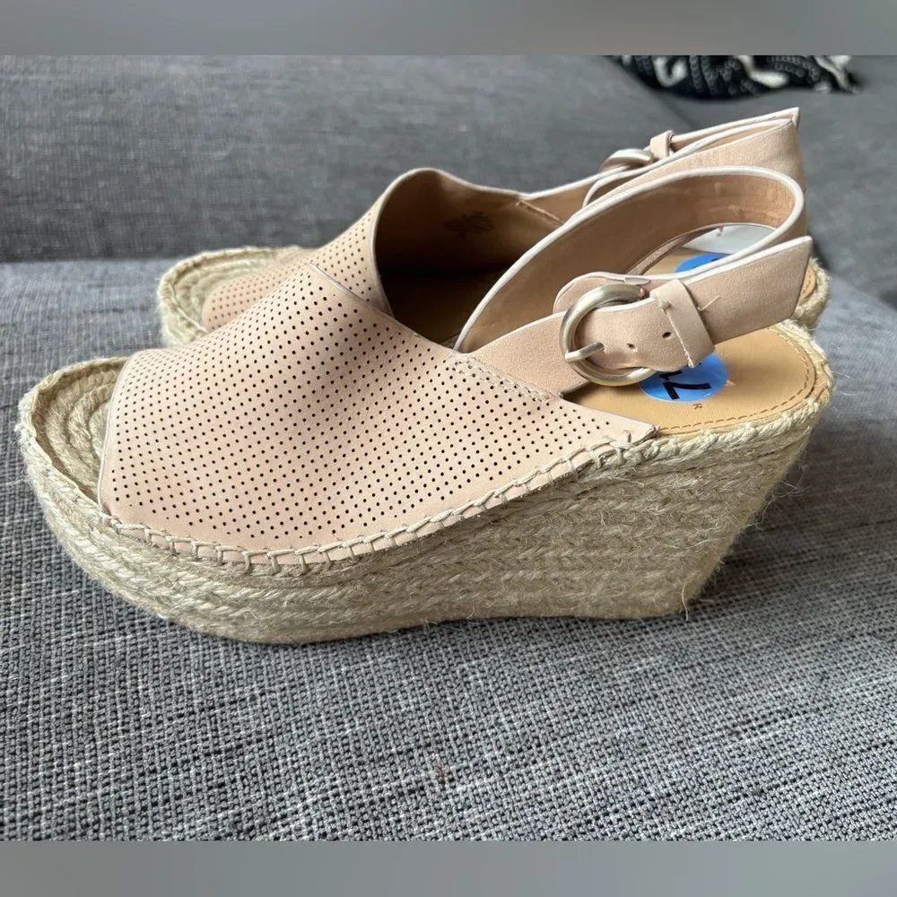 Marc Fisher wedge leather sandals